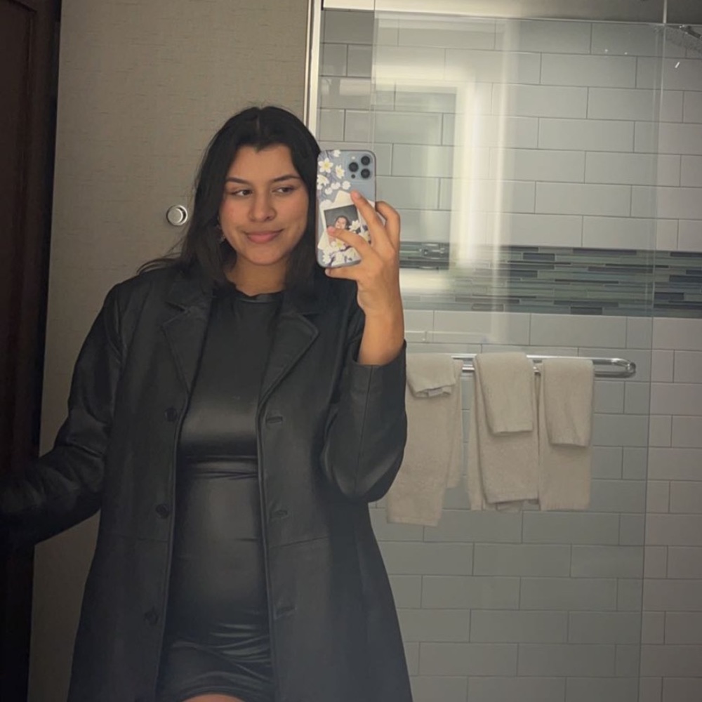 Meet your Posher, Ariana